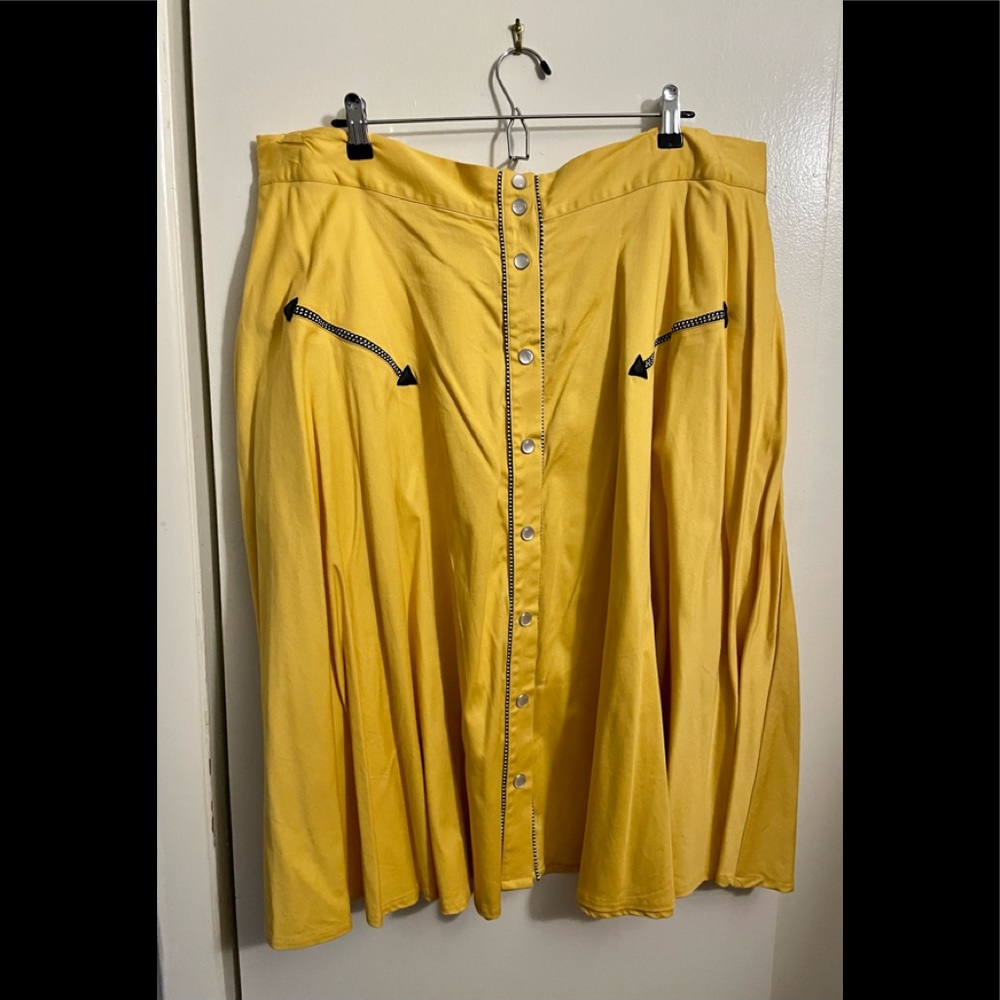 NWOT 1X/16 Unique Vintage Mustard Oakley Swing Skirt with pockets